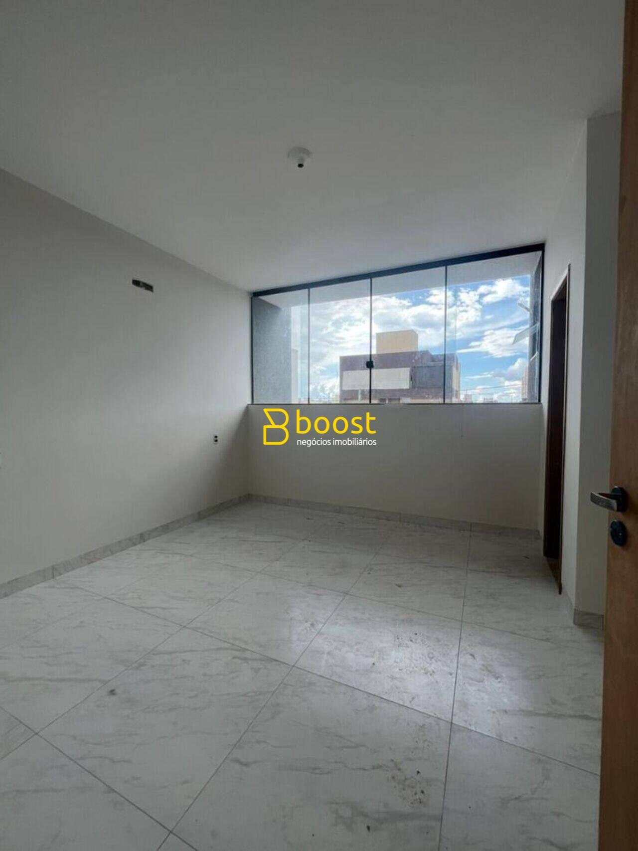 Sobrado com 3 quartos, 103 m², à venda por R$ 480.000 - Bem Viver - Uberlândia/MG, foto 2